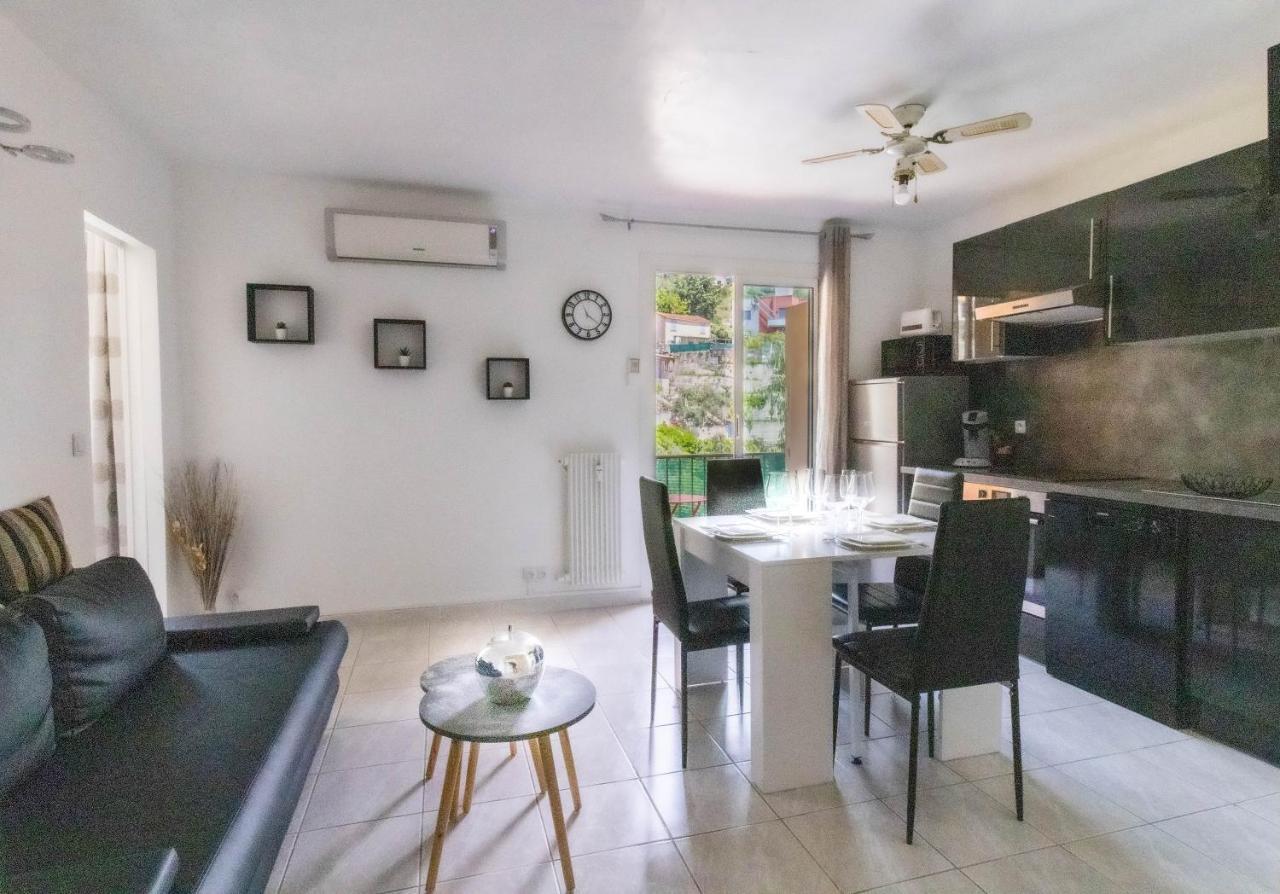 Les Mimosas Apartment โรกบรูน-กัป-มาร์แต็ง ภายนอก รูปภาพ